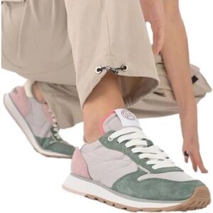 NWT HOFF Women's Syracuse Colorblock Suede Sneakers Size 9